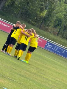 Erfolgreicher Start unserer E2 in die Kleinstfeldsaison